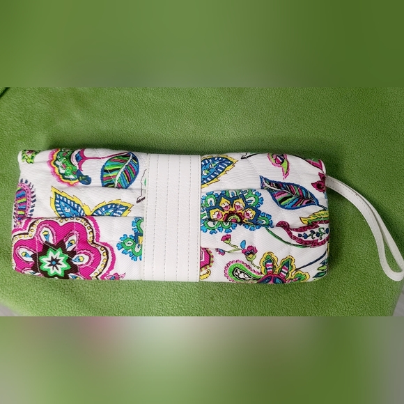 Vera Bradley Clutch Wristlet bag - Picture 2 of 8